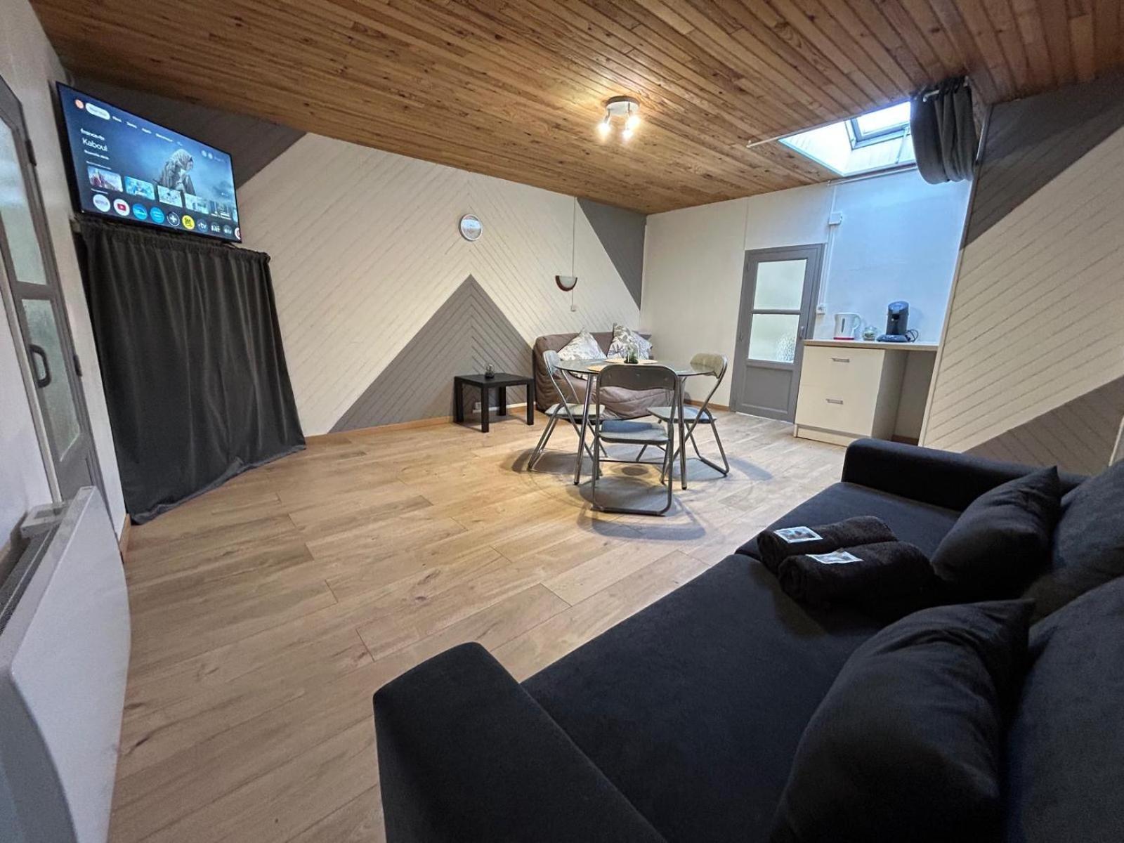 Апартаменты Au Bouquet Troyen - Wifi - Calme Et Tranquillite Труа Экстерьер фото